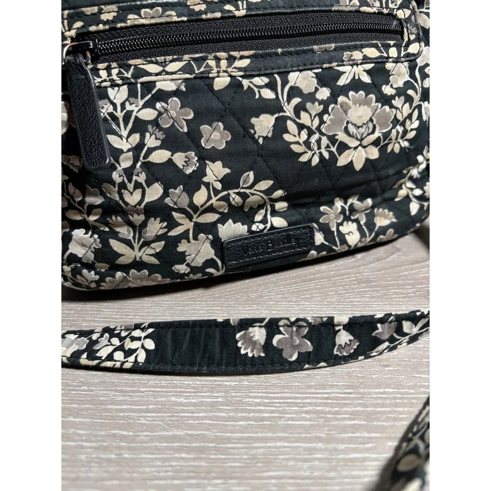 Vera Bradley Crossbody Bag Floral Quilted Cotton Adjustable Strap Small Festival